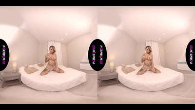 PORNBCN VR кәмелетке толған испандық МИЛФ темекі шегу кезінде және аяғын жұлып алу кезінде мастурбация жасайды және сіздің мүшеңізді POV-де сорады.